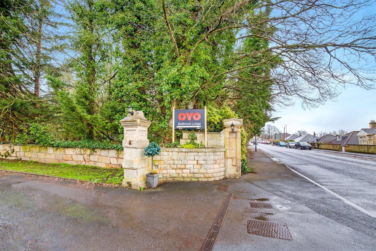Oyo Bailbrook Lodge, Bath Exterior foto